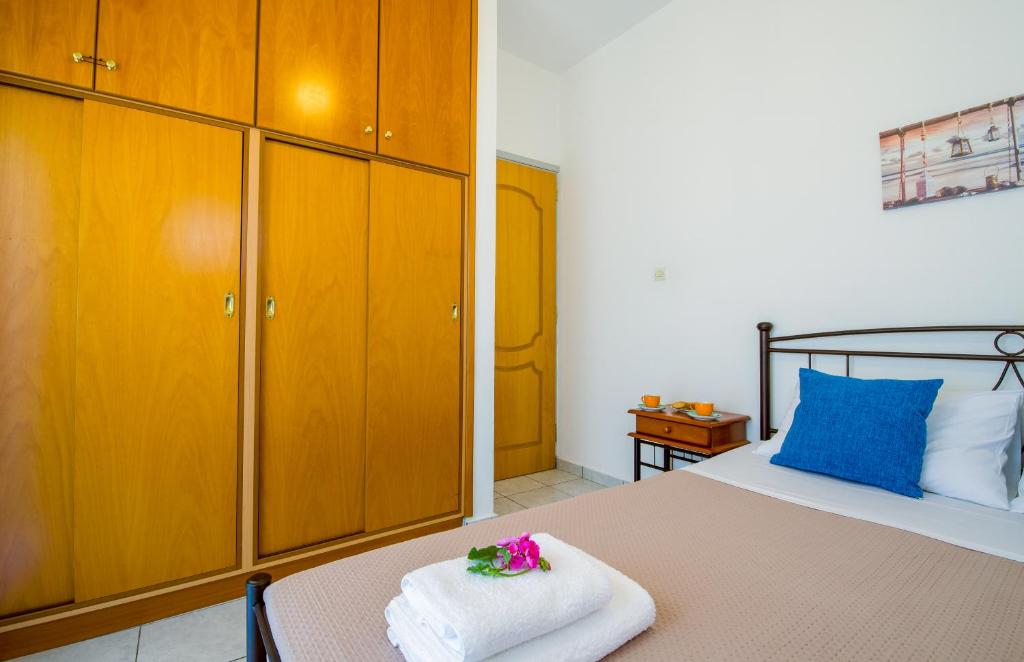 A bed or beds in a room at Casa di Halepa