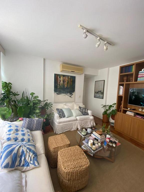 Charmoso apartamento no Leblon