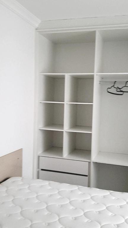  APARTAMENTO NA MEIA PRAIA