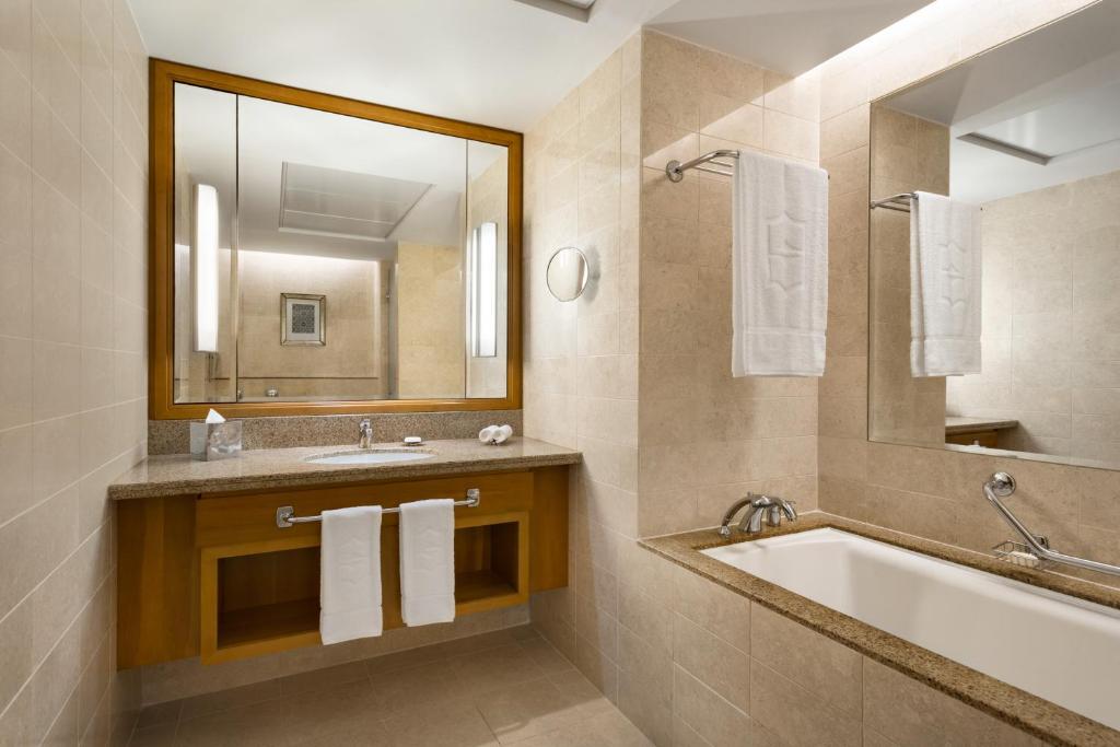 Koupelna v ubytování Shangri-La Barr Al Jissah, Muscat