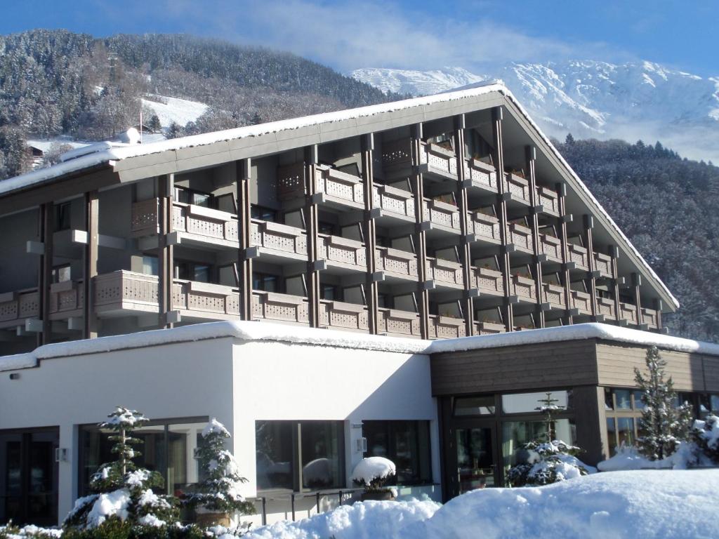 Nespecifikovaný výhled na hory nebo výhled na hory při pohledu z hotelu