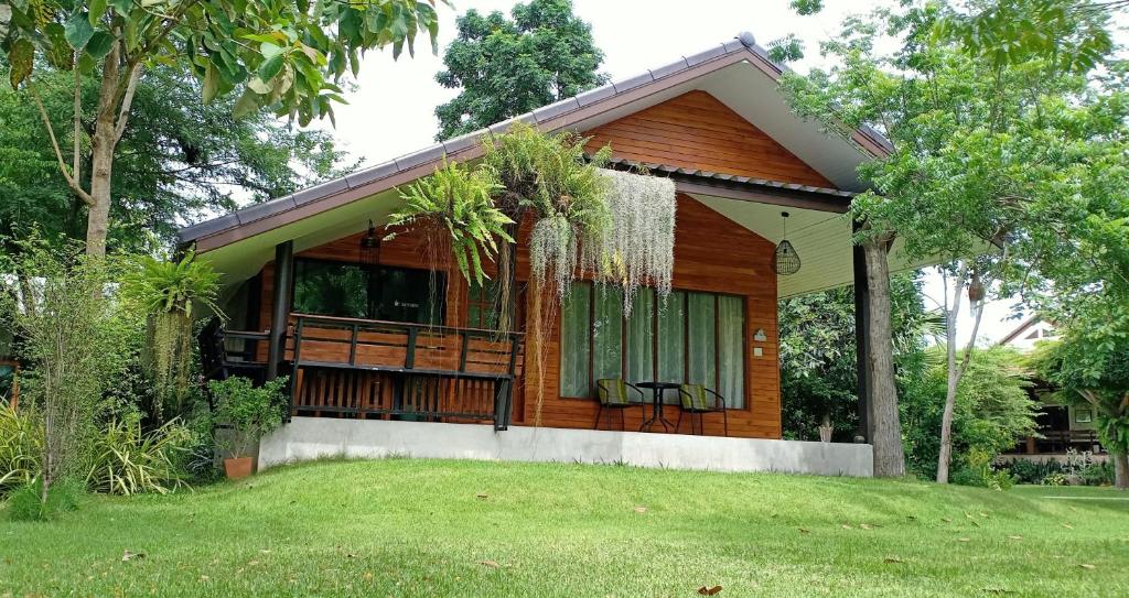Rai Lung Tui Homestay - 豪华家庭房
