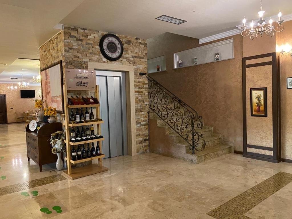 Fotografie z fotogalerie ubytování Hotel Yarus v destinaci Ploješť