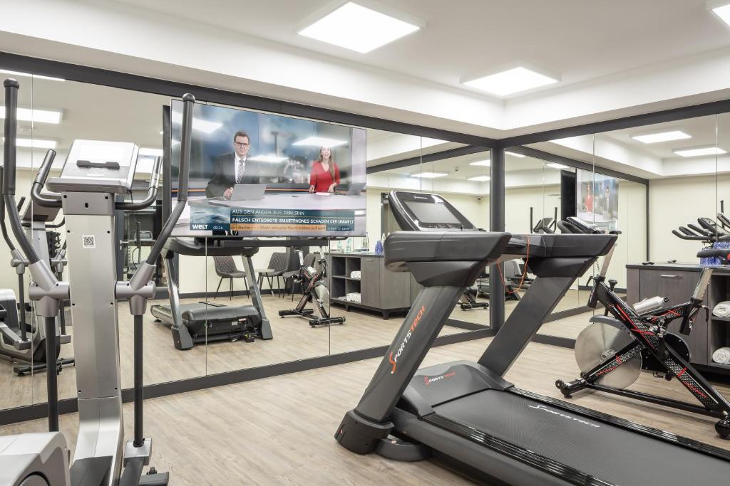 Fitness centrum a/nebo fitness zařízení v ubytování Hotel-Gasthof Höttl