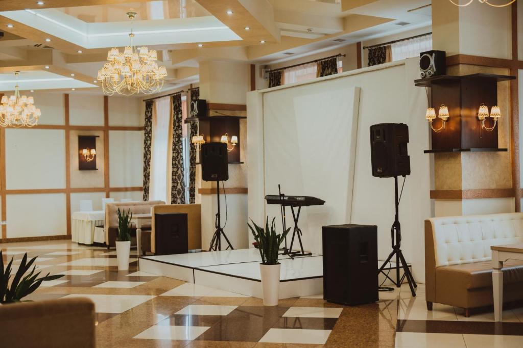 Posezení v ubytování Trio Hotel Restaurant