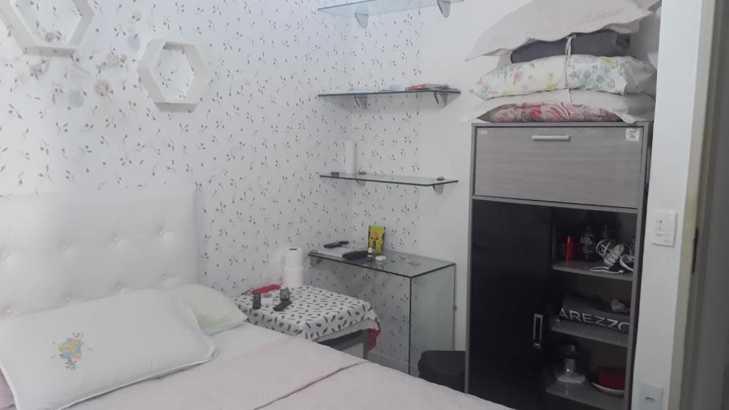  Apt compartilhado na ponta verde a 500mt da praia