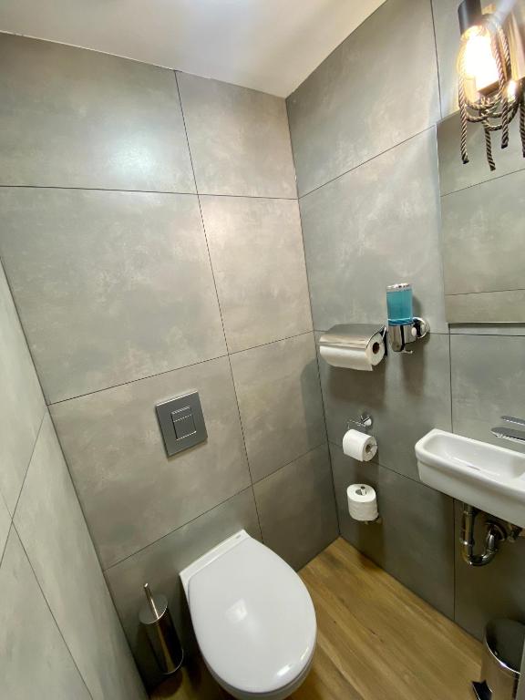 Koupelna v ubytování Thruster - Rooms, Kitchen, Chill-Out Zone-Netflix, Lobby-Netflix