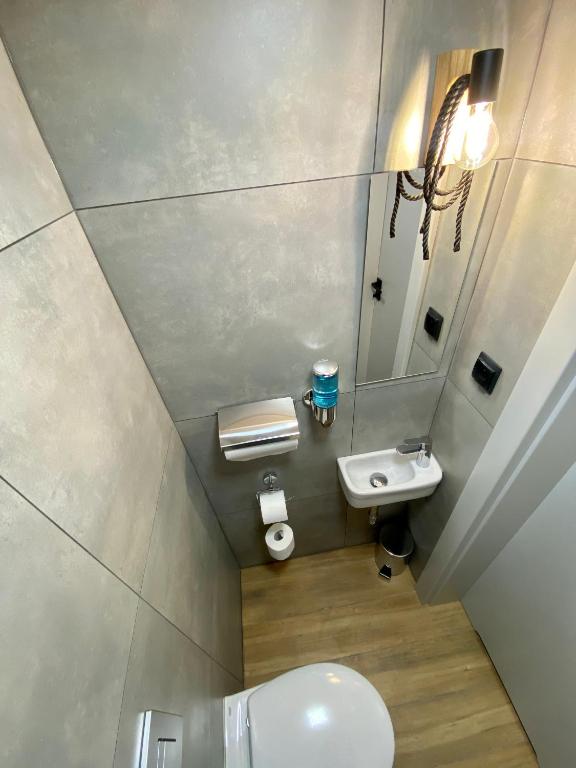Koupelna v ubytování Thruster - Rooms, Kitchen, Chill-Out Zone-Netflix, Lobby-Netflix