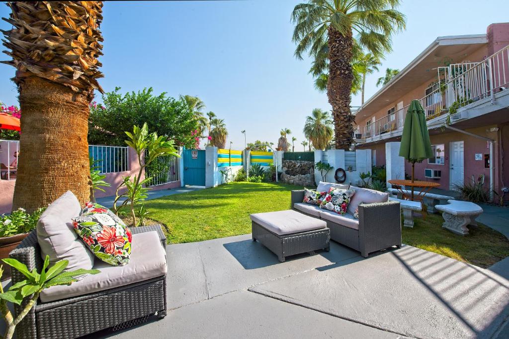 Zahrada ubytování Inn at Palm Springs
