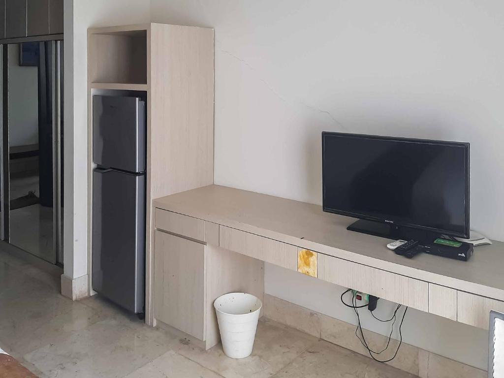 Köök või kööginurk majutusasutuses Bangka Suite Mitra RedDoorz