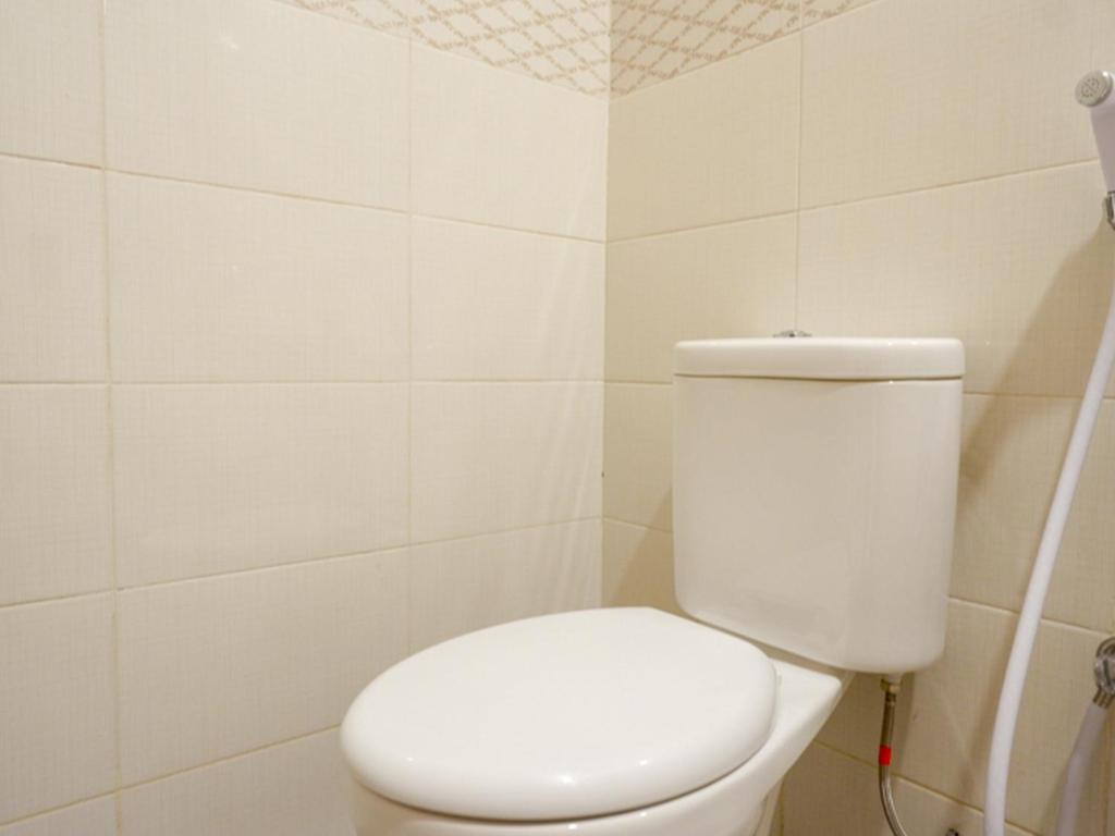 Koupelna v ubytování RedDoorz near Exit Tol Banyumanik 2
