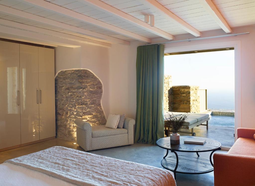 Posezení v ubytování Aeolis Tinos Suites