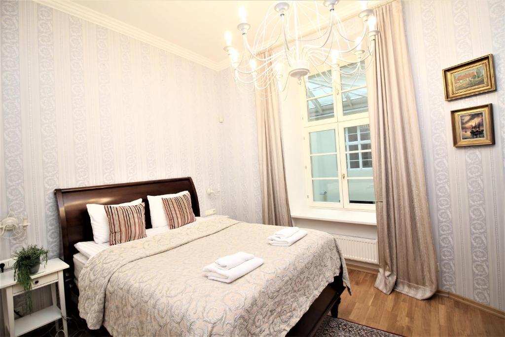 Tallinn City Apartments - Old Town - Deluxe Apartment With Sauna - Raekoja Plats 8