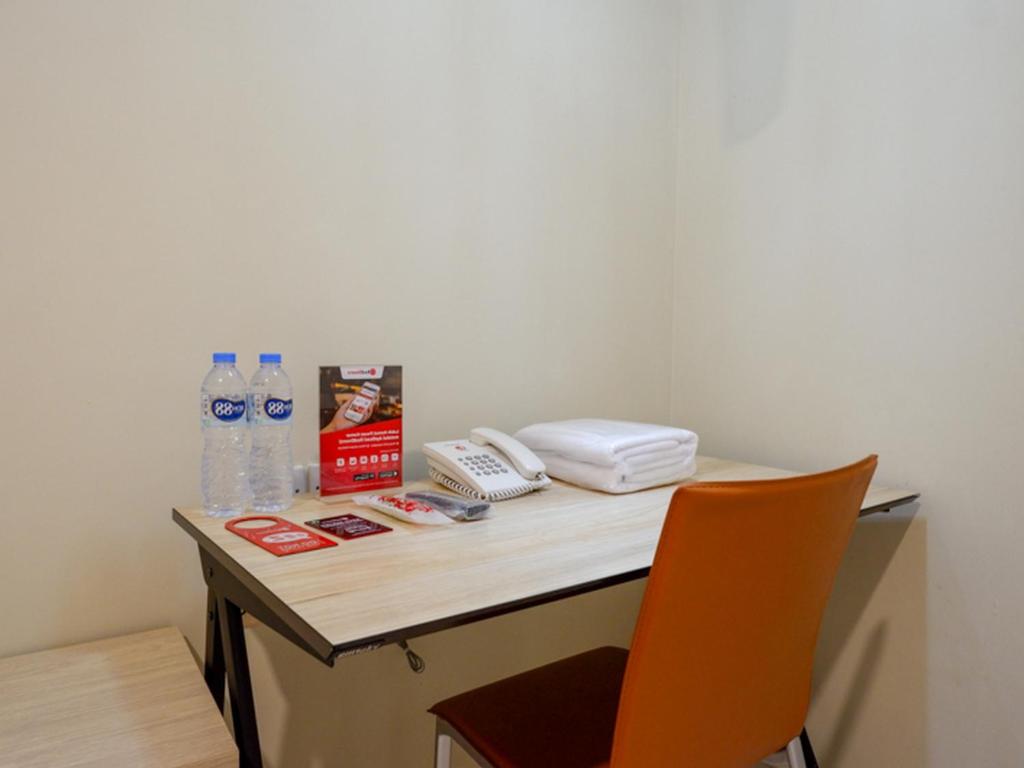 Fotografie z fotogalerie ubytování RedDoorz near Exit Tol Banyumanik 2 v destinaci Srondolwetan