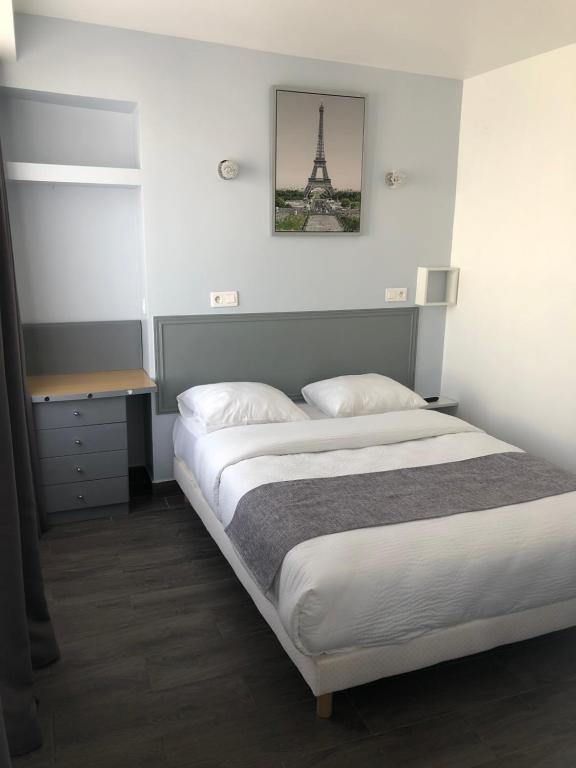 Hôtel Clauzel Paris - Resim 13