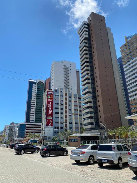 APARTAMENTO NA AVENIDA BEIRA MAR