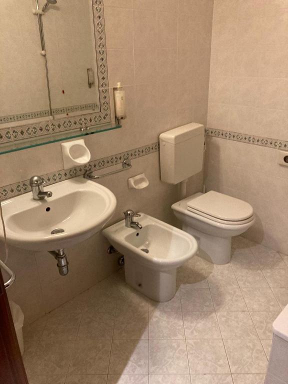 Koupelna v ubytování Albergo Ristorante San Biagio