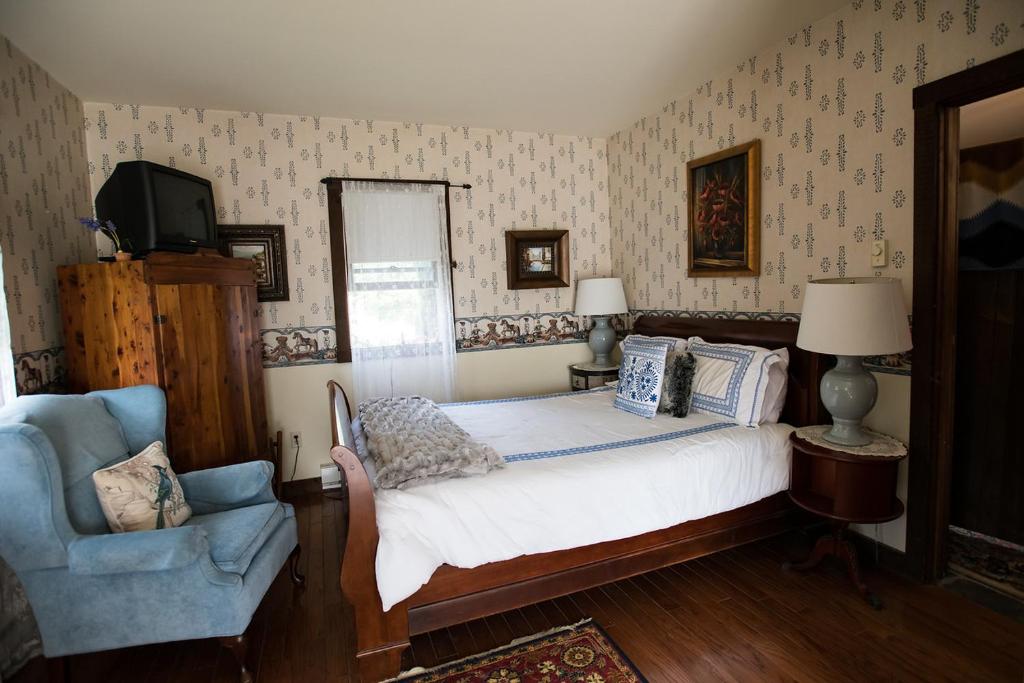 TV a/nebo společenská místnost v ubytování Gardenview Bed and Breakfast
