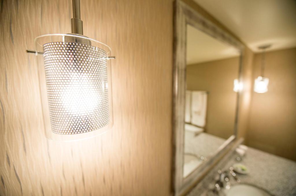 The Madison Concourse Hotel - 
