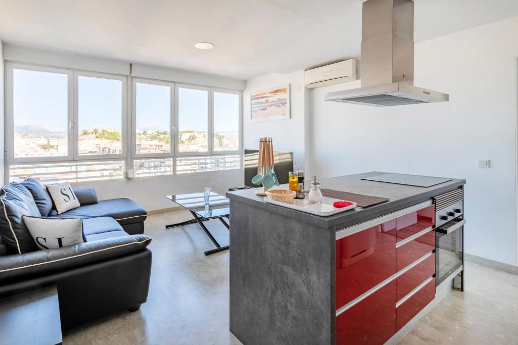Beach Suite, city & mountain view, Alicante – Updated 2023 Prices