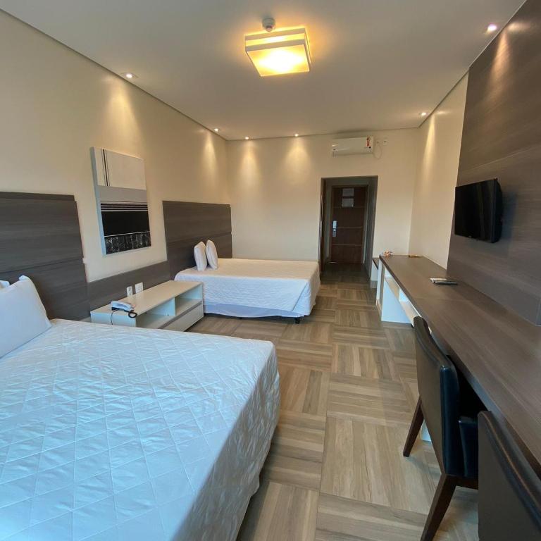  Itu Plaza Hotel