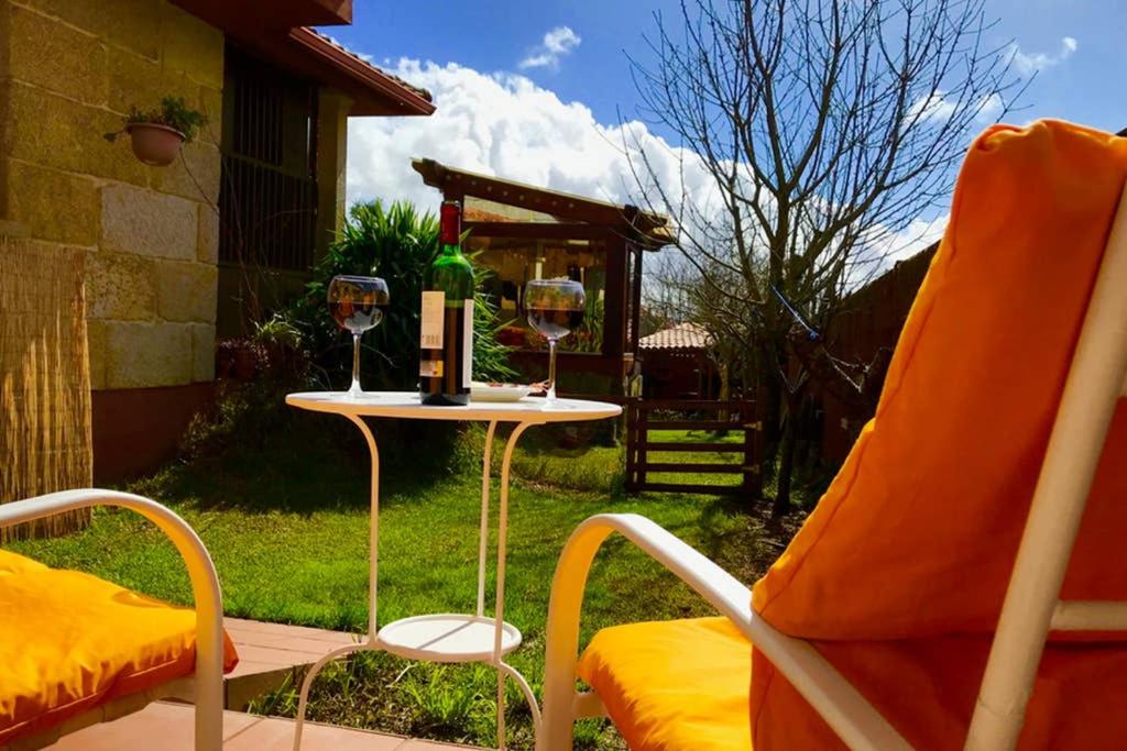 Vonkajšia záhrada v ubytovaní Tranquila casita de invitados en Vigo con chimenea