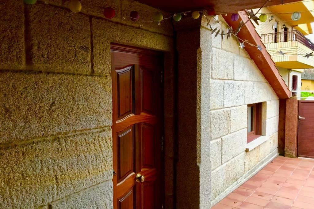 Fotografia z galérie ubytovania Tranquila casita de invitados en Vigo con chimenea v destinácii Vigo
