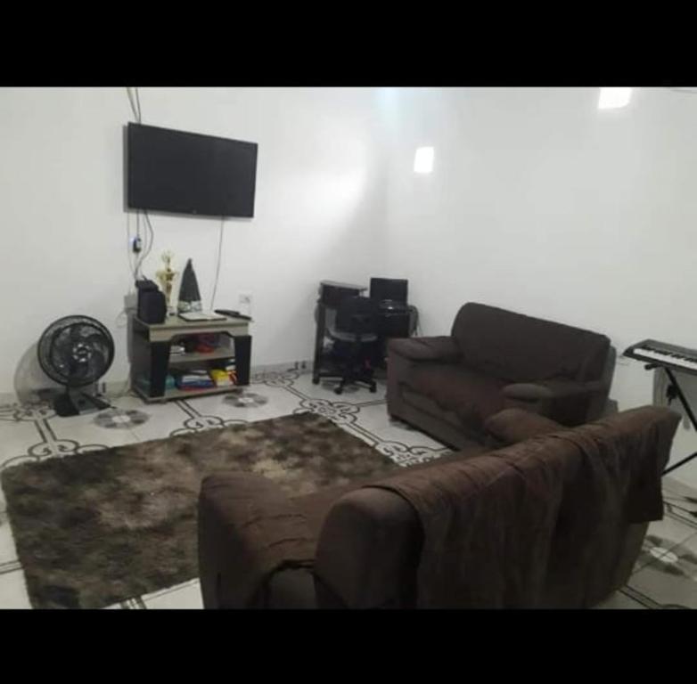  Pouso família