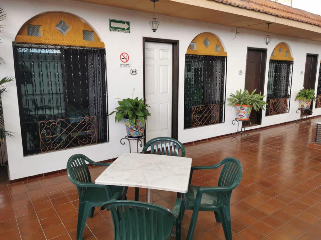 Hotel Doralba Inn - Standard Double Room