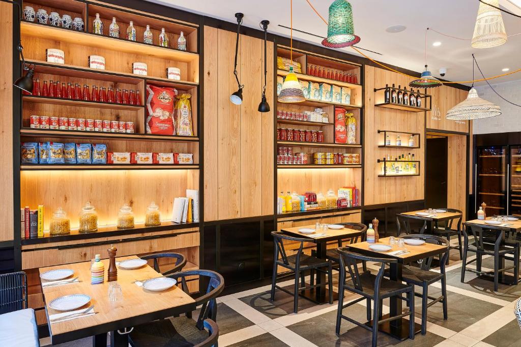 Holiday Inn Nice by IHG - Resim 42