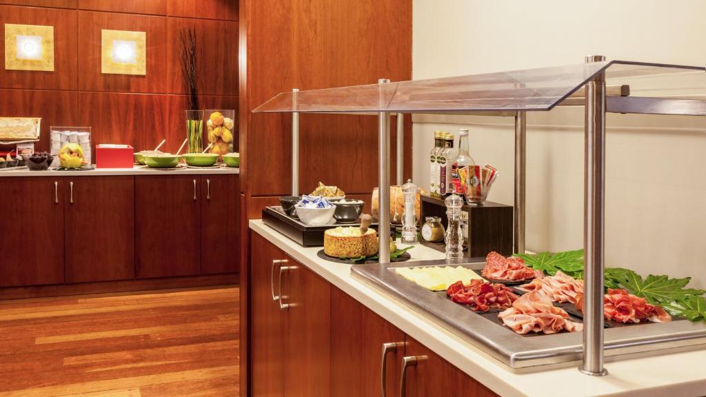 Holiday Inn Milan Garibaldi Station by IHG - Resim 7