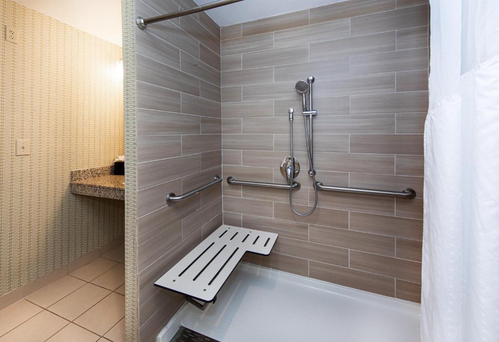 Holiday Inn St. Louis Airport West Earth City by IHG photo