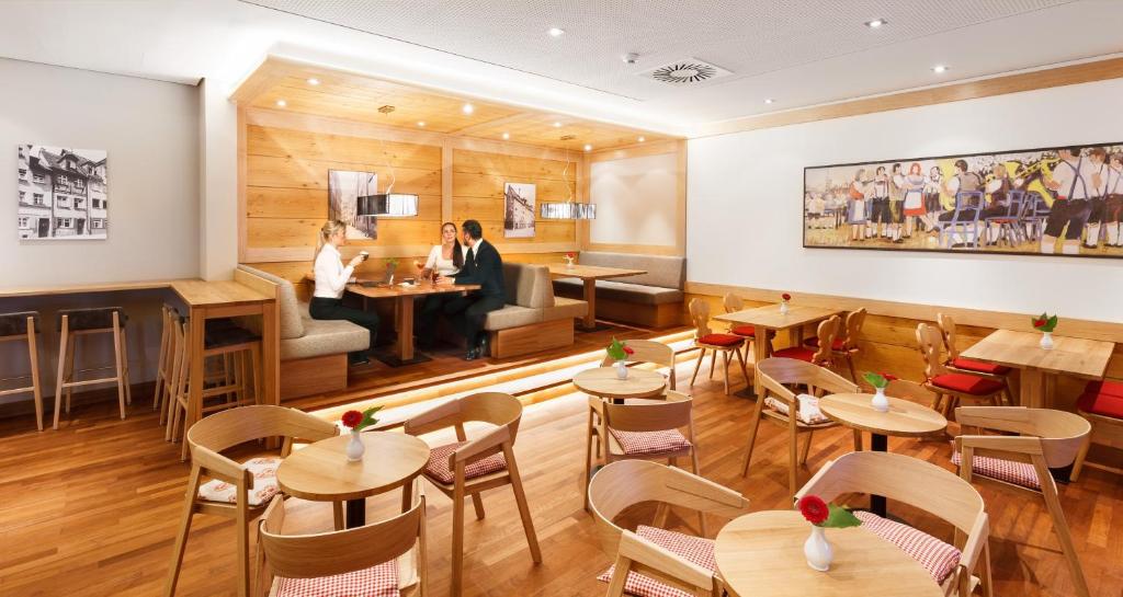 Holiday Inn Nürnberg City Centre by IHG - Resim 31