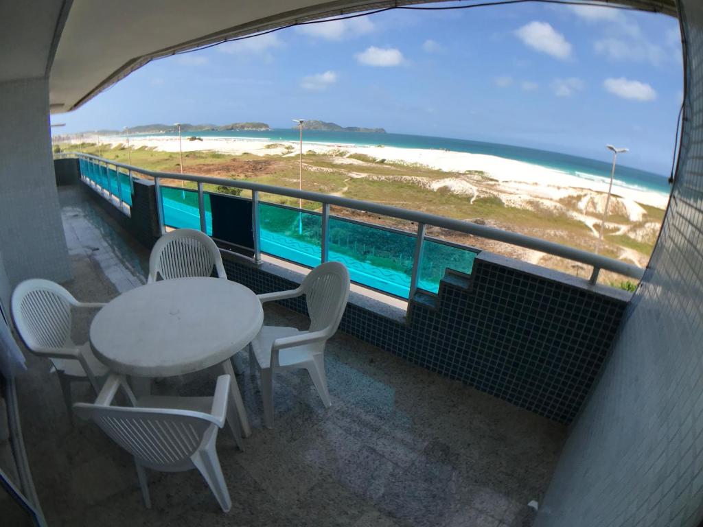  Apartamento Luxuoso Frente a Praia do Forte Cabo Frio Rio de Janeiro