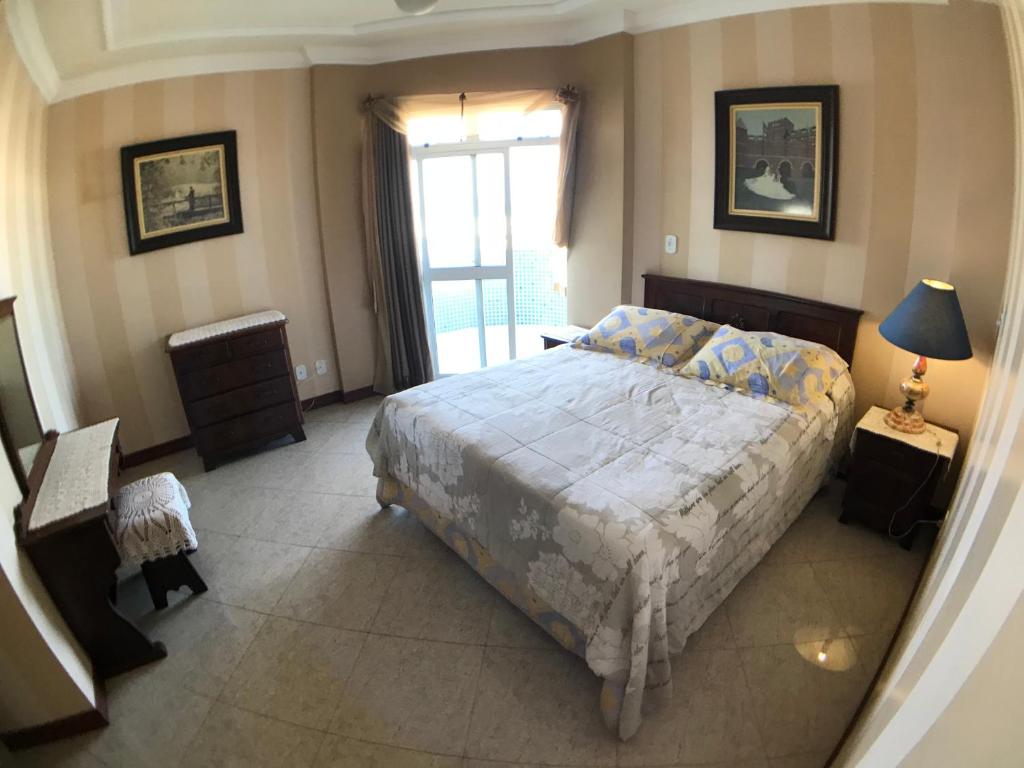  Apartamento Luxuoso Frente a Praia do Forte Cabo Frio Rio de Janeiro