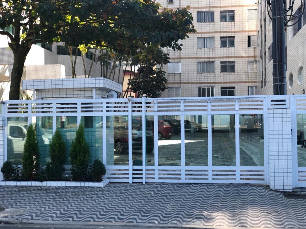  Apartamento em Frente a Praia