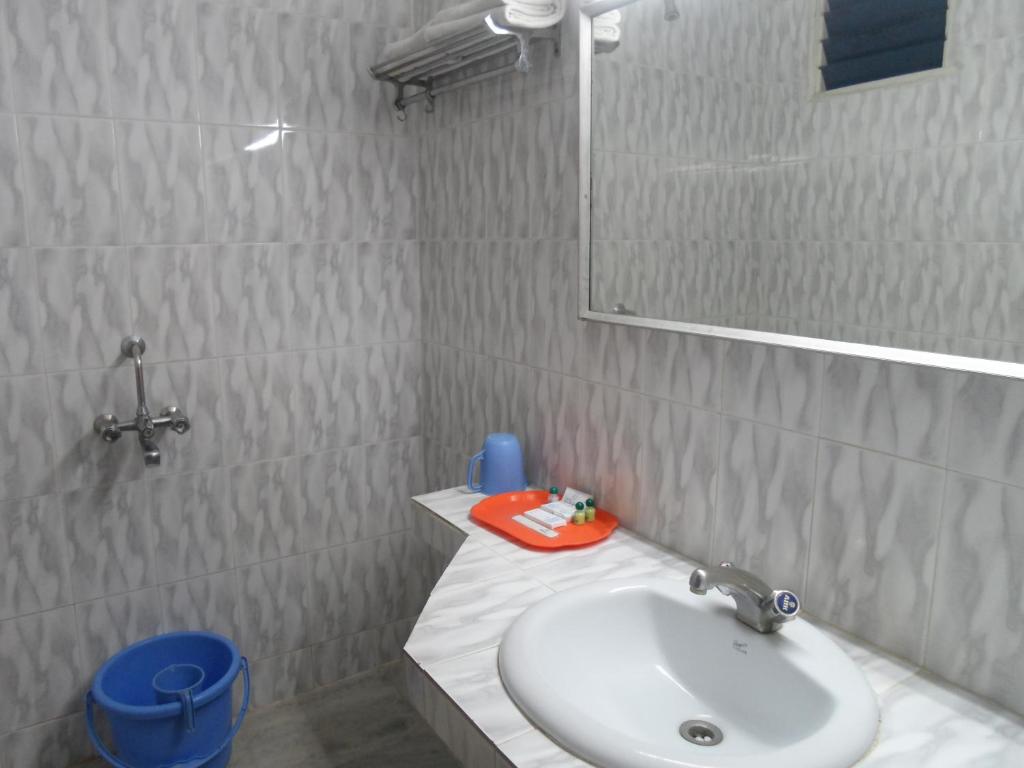 Koupelna v ubytování Hotel PLR Grand