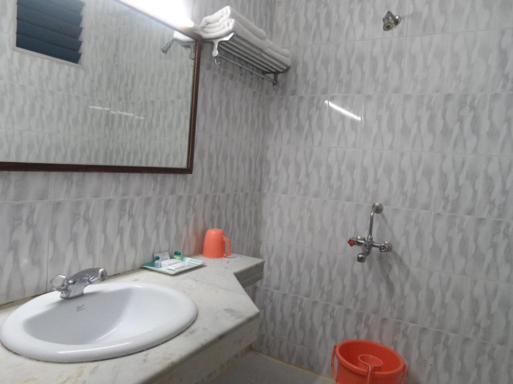 Koupelna v ubytování Hotel PLR Grand