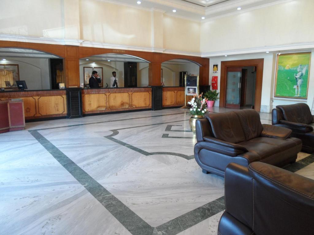 Posezení v ubytování Hotel PLR Grand