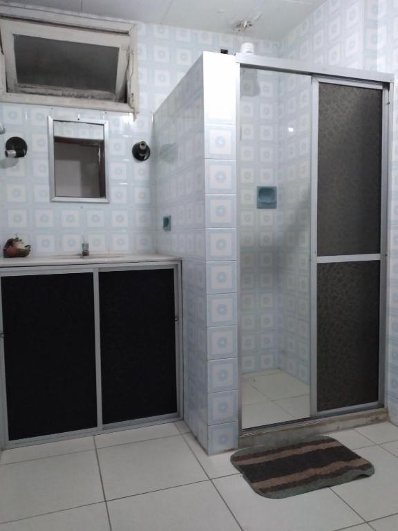  Apartamento localizado no porto da barra próximo ao mar