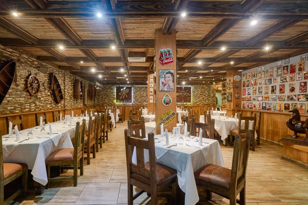 Restaurace v ubytování Hotel Riazor