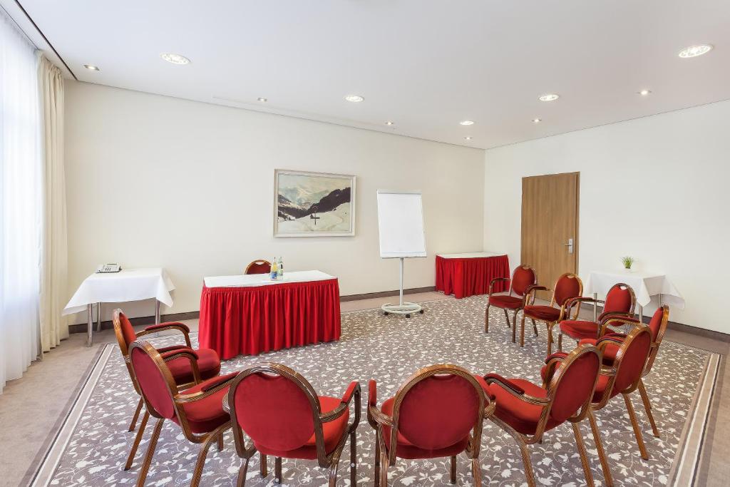 Holiday Inn Nürnberg City Centre by IHG - Resim 35