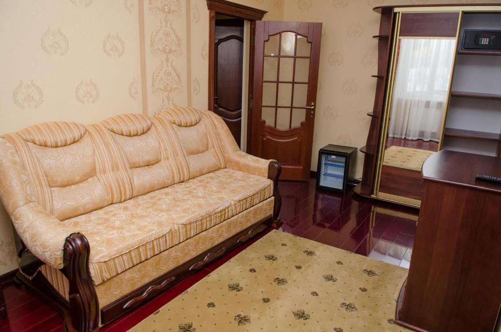 Posezení v ubytování Naftusya Hotel