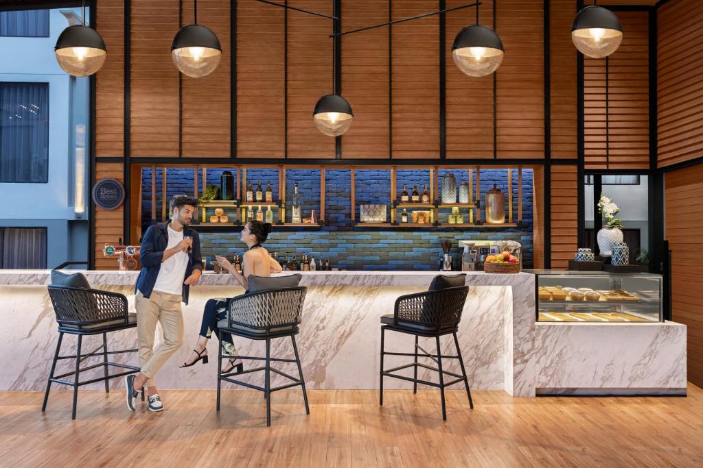 Four Points by Sheraton Phuket Patong Beach Resort - Resim 33