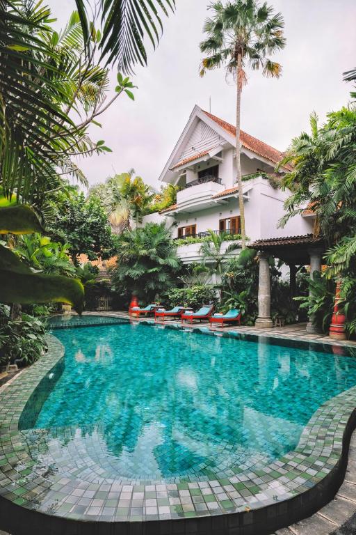Bazén v ubytování Hotel Tugu Malang nebo v jeho okolí