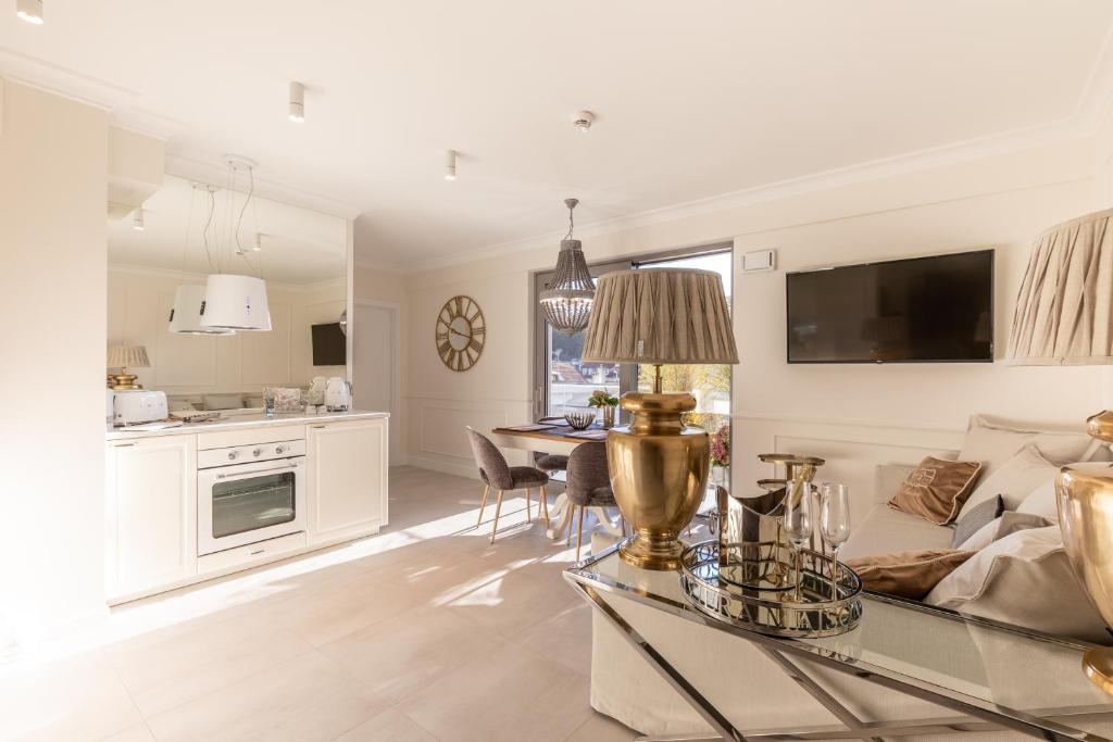 Kuchyň nebo kuchyňský kout v ubytování Apartament Prestige & Sea Balticus A4