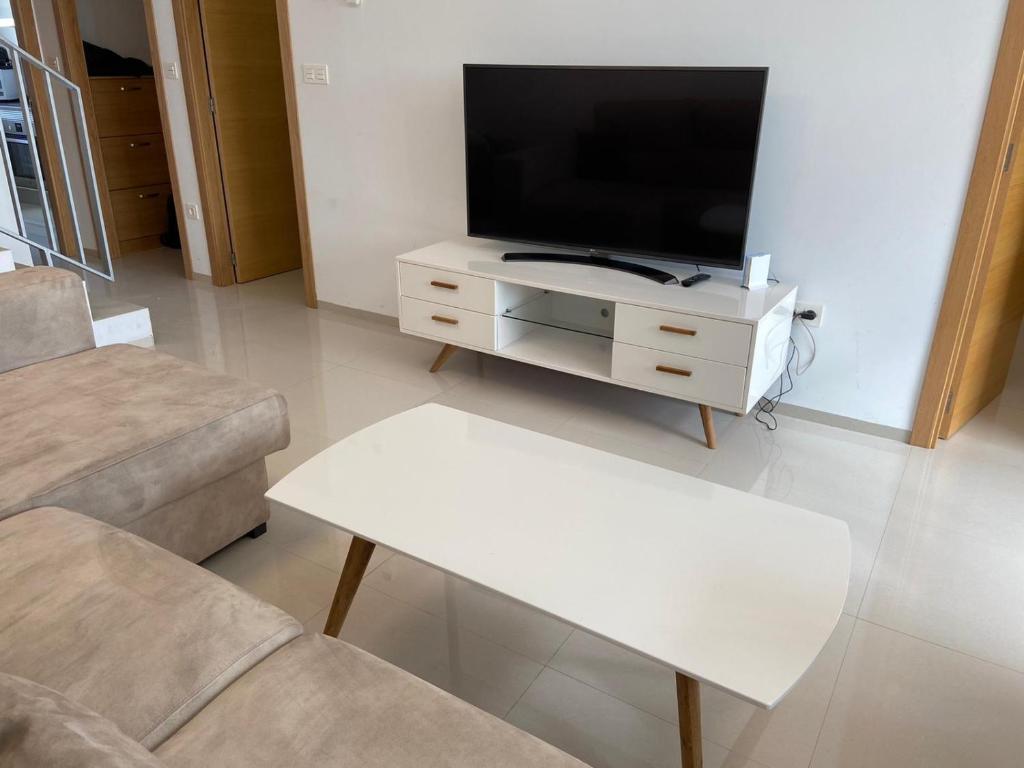 Apto Atico Aguas Nuevas Torrevieja, Torrevieja – Updated 2023 ...