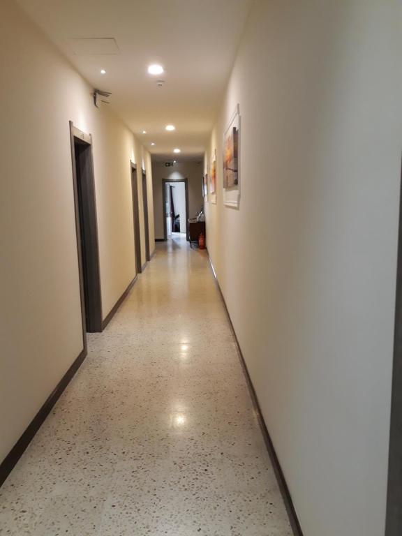 Seabreeze Holiday Guestrooms - 9