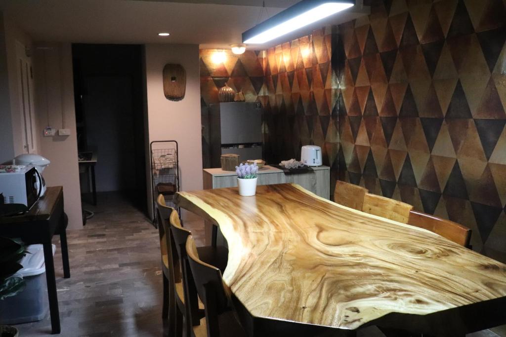 8th House @ center of Chiangmai old town - 11