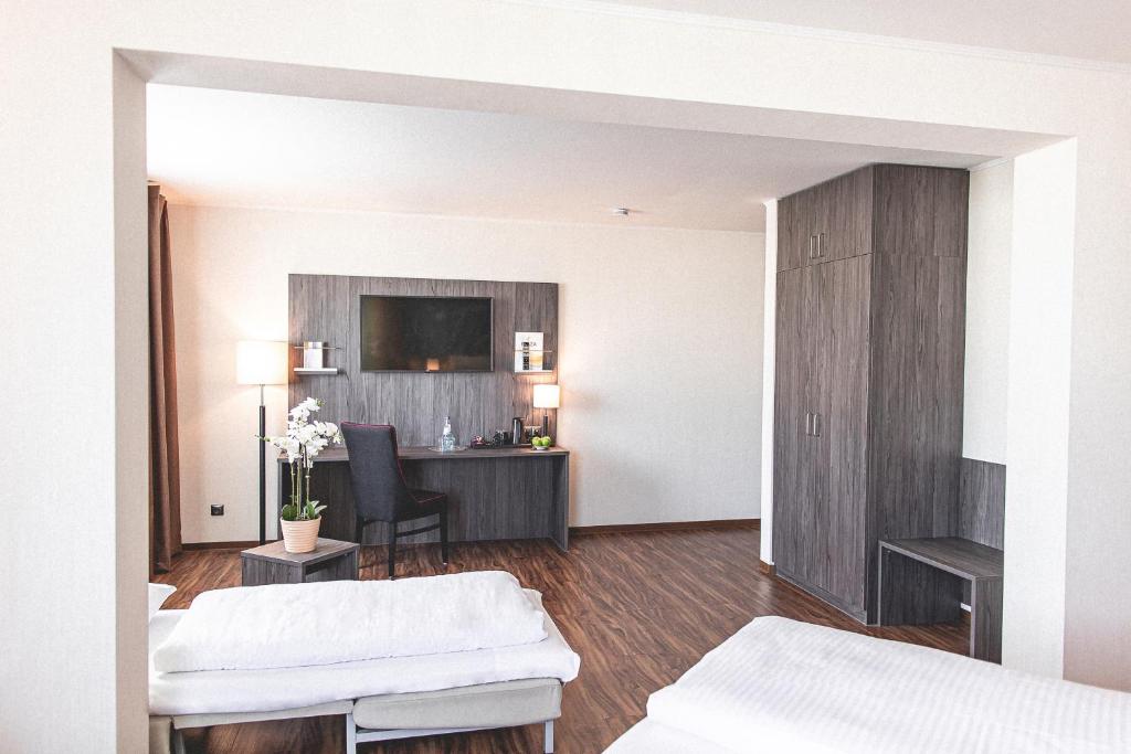 PLAZA Hotel Hanau - 三个房间